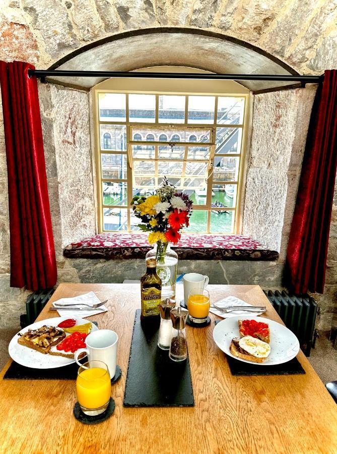 Royal William Yard Apartments - Large And Luxurious With Free Parking プリマス エクステリア 写真