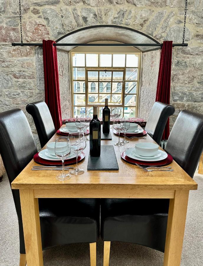 Royal William Yard Apartments - Large And Luxurious With Free Parking プリマス エクステリア 写真